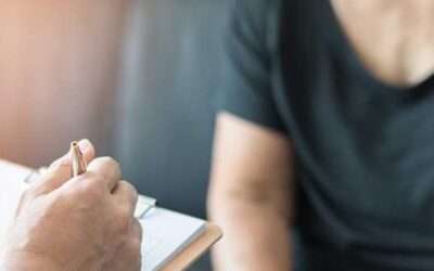 LA ESCUCHA EN EL TRATAMIENTO DE LA PERSONA CON ENFERMEDAD CRÓNICA